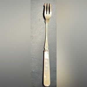 Antique Victorian Trident Mother-of-Pearl & Siver Pickle / Olive / Relish Fork